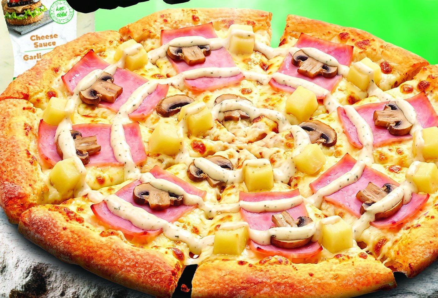 Pizza Campagnarde Pizza King Gisors, jambon de dinde, champignons et sauce Boursin